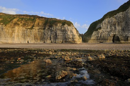 France, Seine-Maritime (76), Côte d'Albâtre, Vattetot-sur-Mer, la valleuse d'Etigue