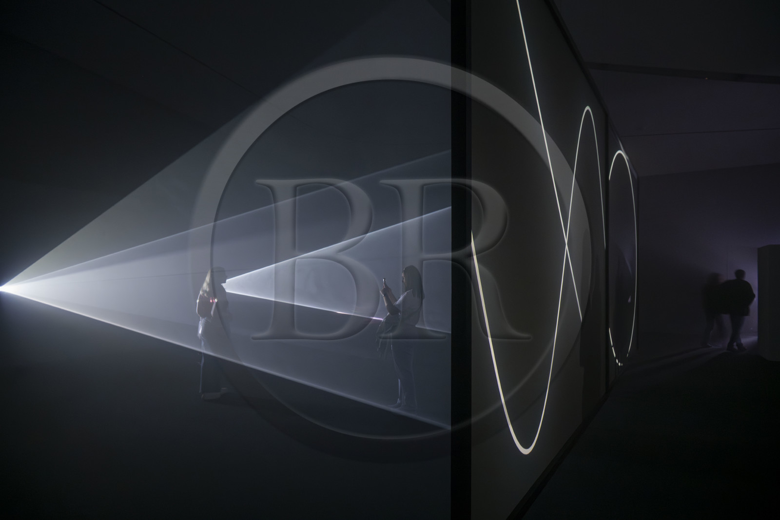 Portugal, Lisbonne, quartier de Belem, MAAT (Musée d'Art, Architecture et Technologie ou Museu de Arte, Arquitetura e Tecnologia) sur les bords du Tage, exposition Rooms par l'artiste Anthony McCall