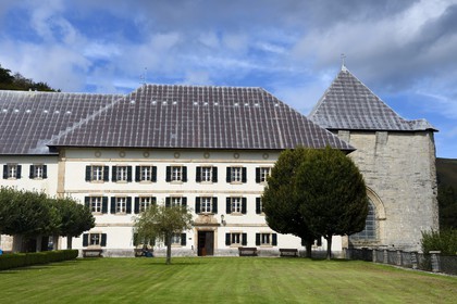 Espagne, Pays-Basque, Navarre, Roncevaux, étape du chemin de Saint-Jacques de Compostelle, Collégiale royale de Roncevaux