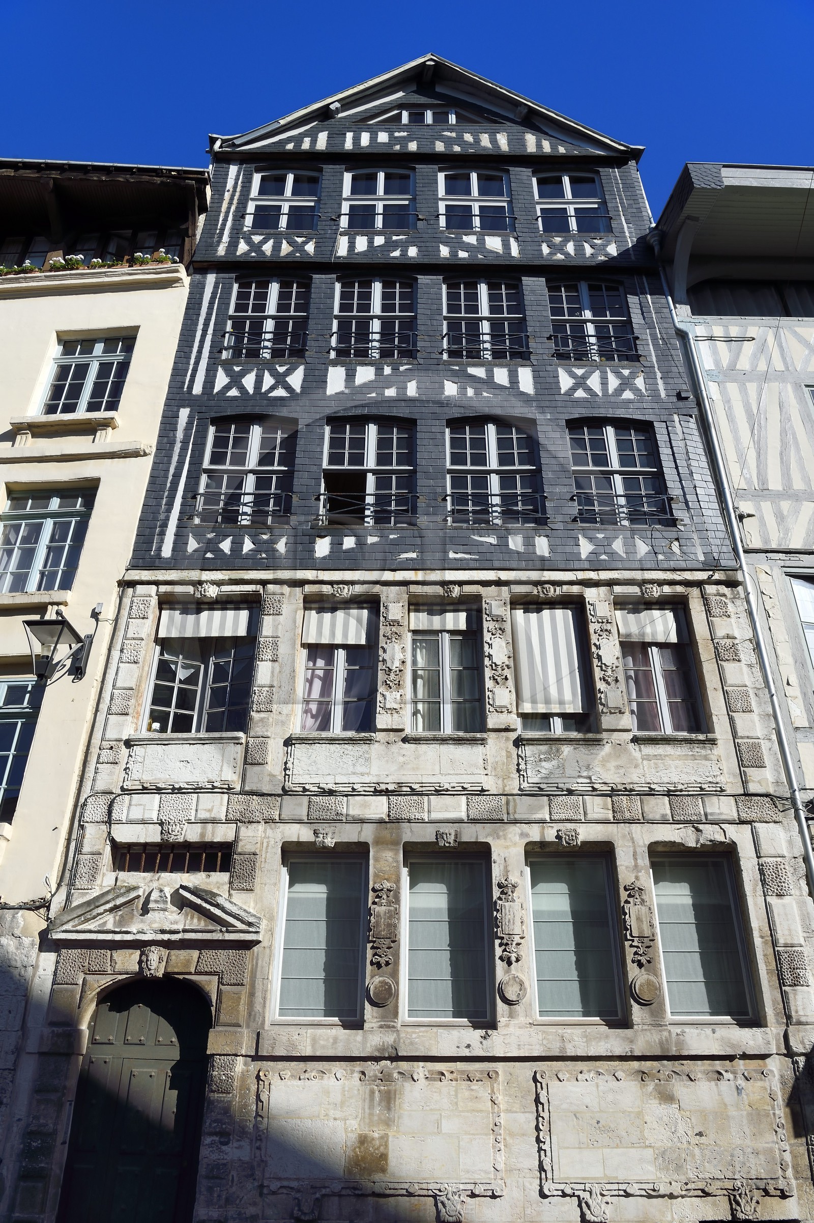 France, Seine-Maritime (76), Rouen, maison de maitre-drapier du début du XVIIe siècle au 158 rue Eau-de-Robec