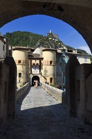 France, Alpes de Haute Provence, Entrevaux Medieval city dominated by its citadel and fortified by Vauban, the Royal Gate and the bridge over the Var river