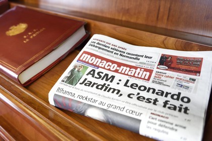 Principauté de Monaco, Monaco, le Rocher, le palais princier, le journal Monaco-Matin