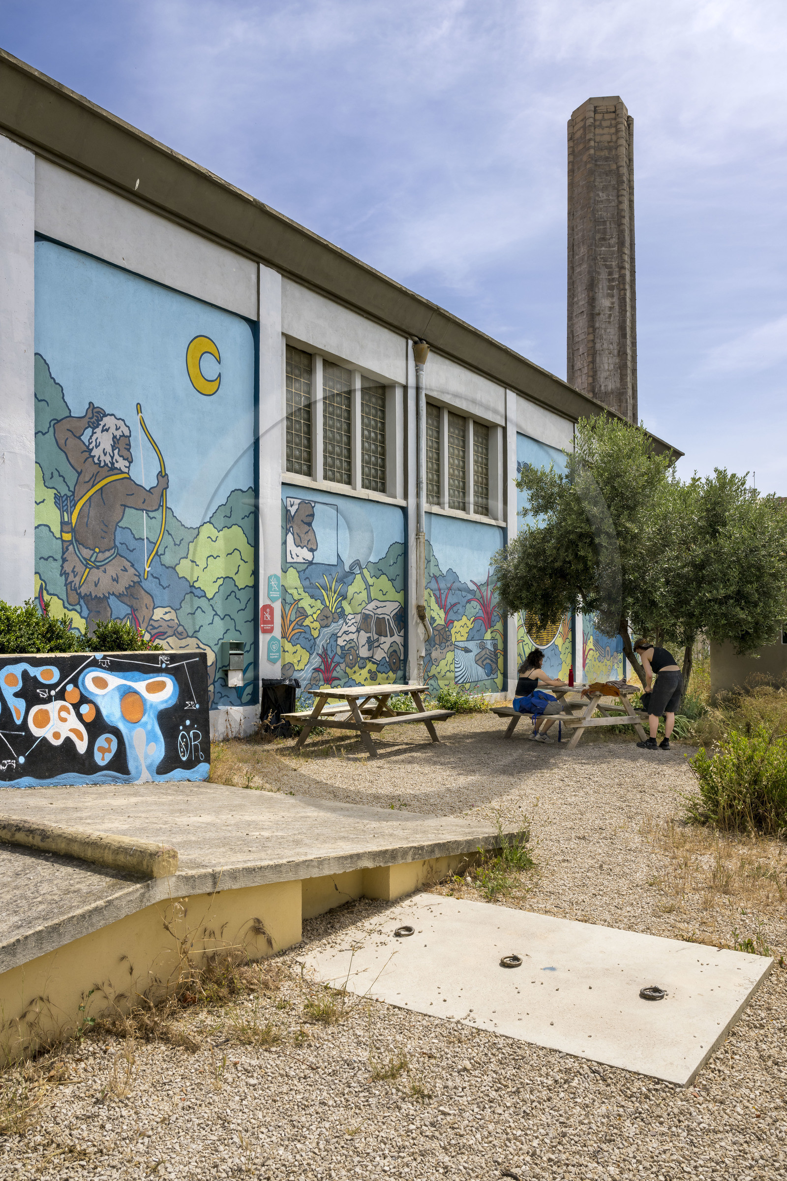 France, Bouches-du-Rhône (13), Marseille, Le Couvent, tiers-lieu, un grand jardin rue Levat mais aussi un lieu culturel hybride avec sa cité d’artistes, des expositions, des concerts ou encore des projets ouverts au voisinage