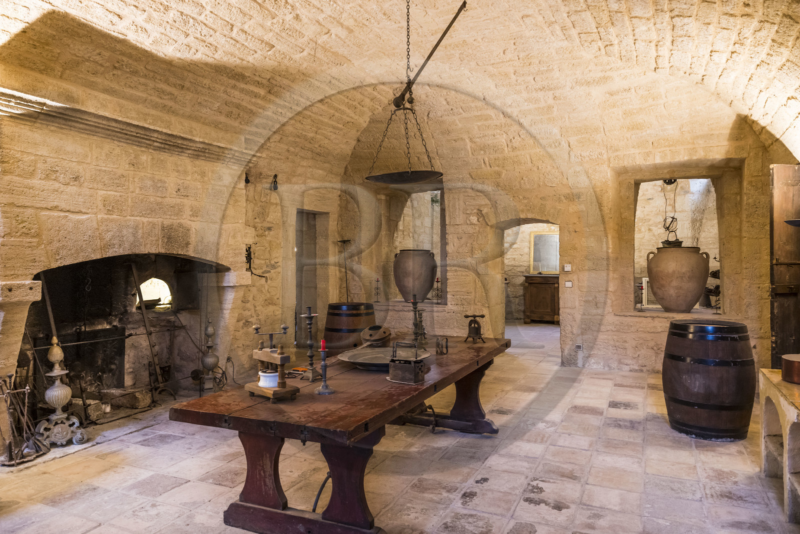 France, Hérault (34), Lavérune, Chateau de l'Engarran, hotel particulier de la deuxième moitié du XVIIIème siècle appelée folie montpelliéraine, l'ancienne cuisine dans les sous-sols