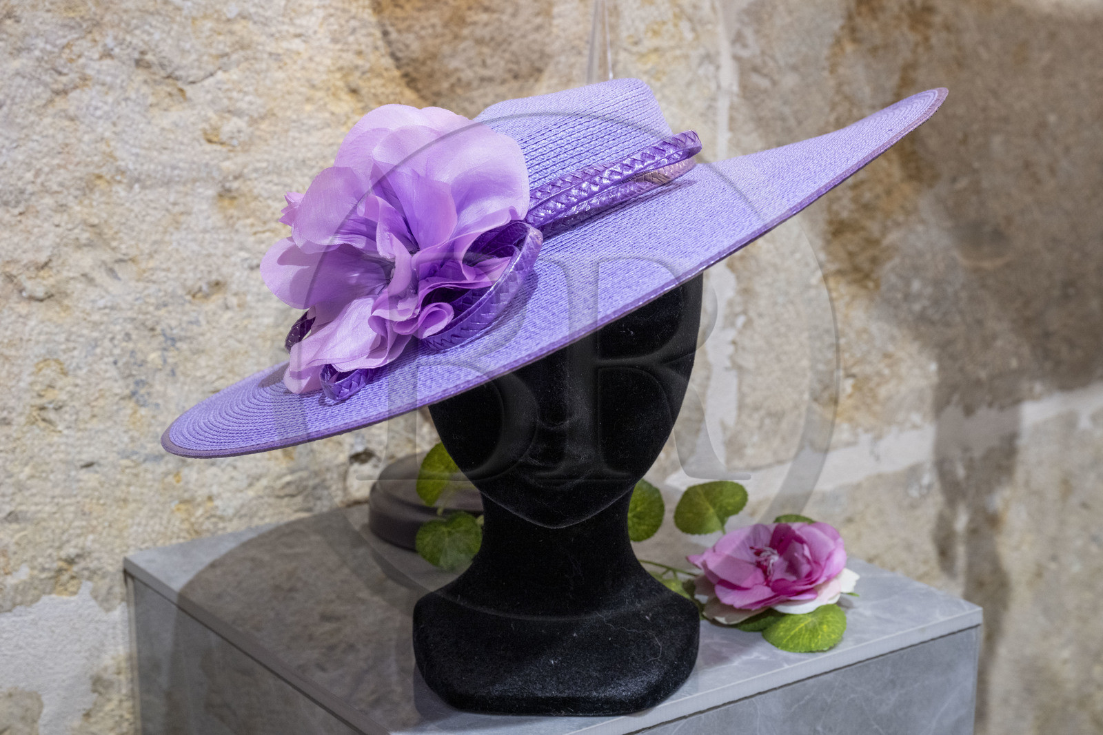 France, Cote d'Or, Dijon, woman's hat in the workshop-boutique on rue d'Assas Bibi & Bob of milliner Sara Tintinger, Meilleur Ouvrier de France