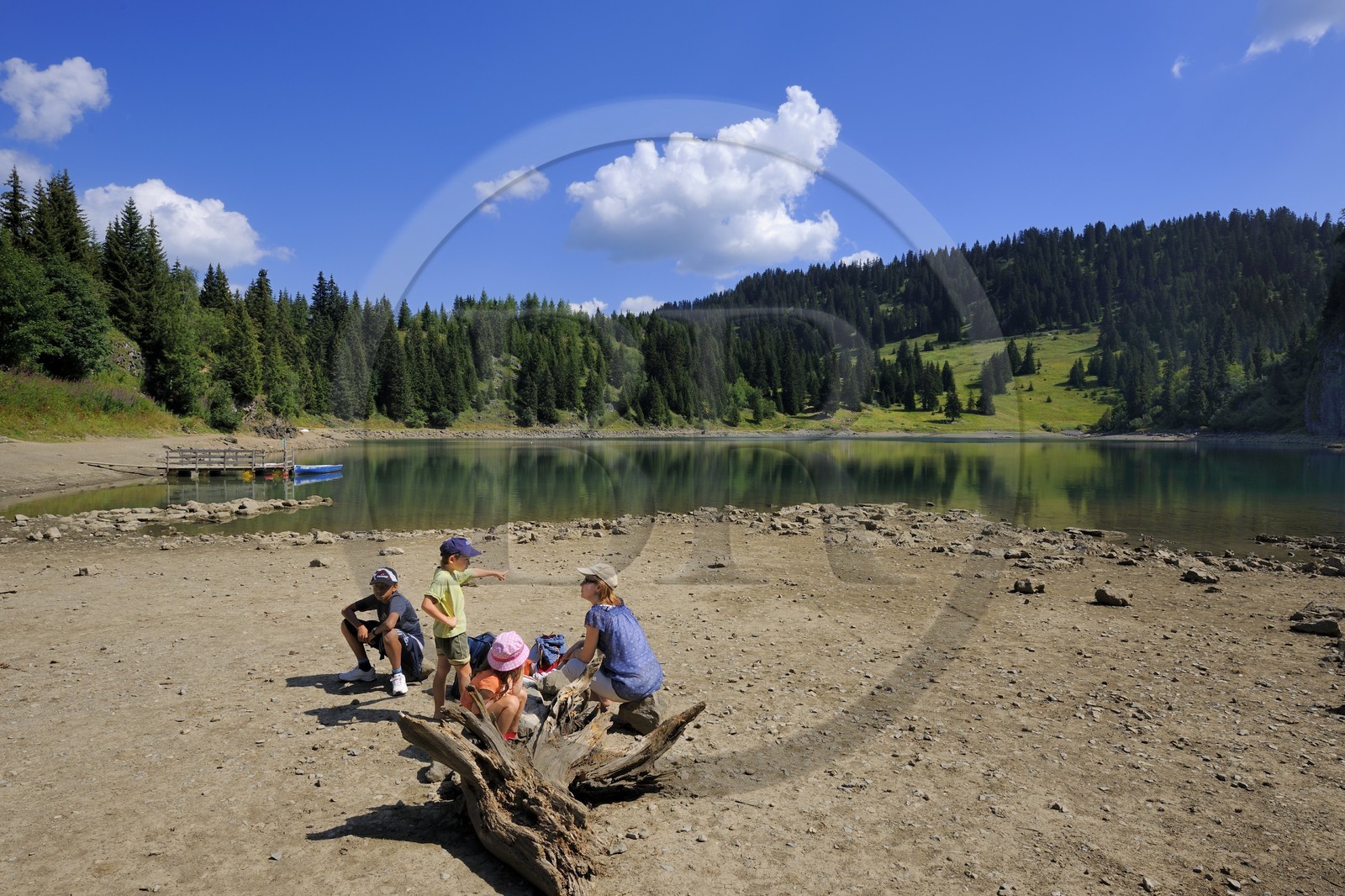 Suisse, canton de Vaud, Villars-sur-Ollon, lac des Chavonnes