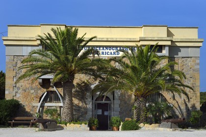 France, Var (83), Ile des Embiez, l'institut océanographique Paul Ricard dans le fort Saint-Pierre