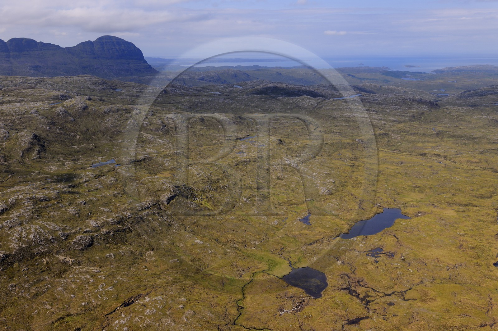 Royaume-Uni, Ecosse, Highland, Sutherland, Inchnadamph, paysages des Highlands du Nord vers Lochinver (vue aérienne)