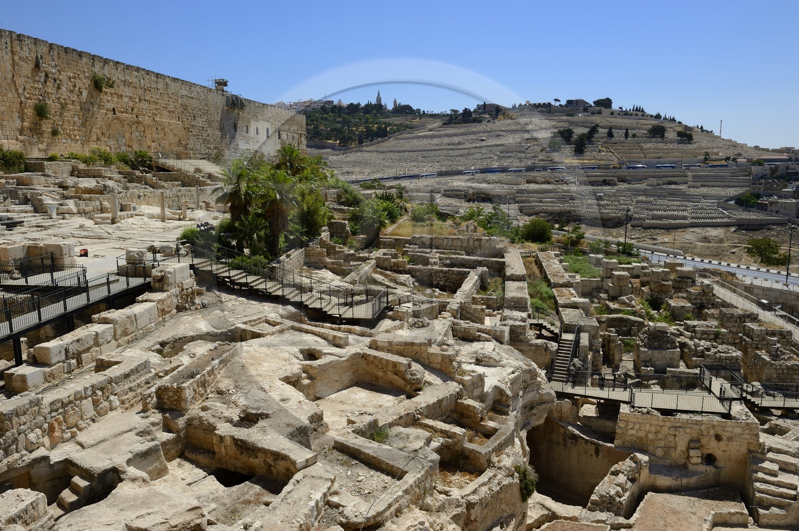 Israel, Jerusalem, holy city, the old town listed as World Heritage by UNESCO, the Temple Mount seen from the Davidson Center, south retaining wall of the Temple built by Herod the Great and the Mount of Olives in the background
