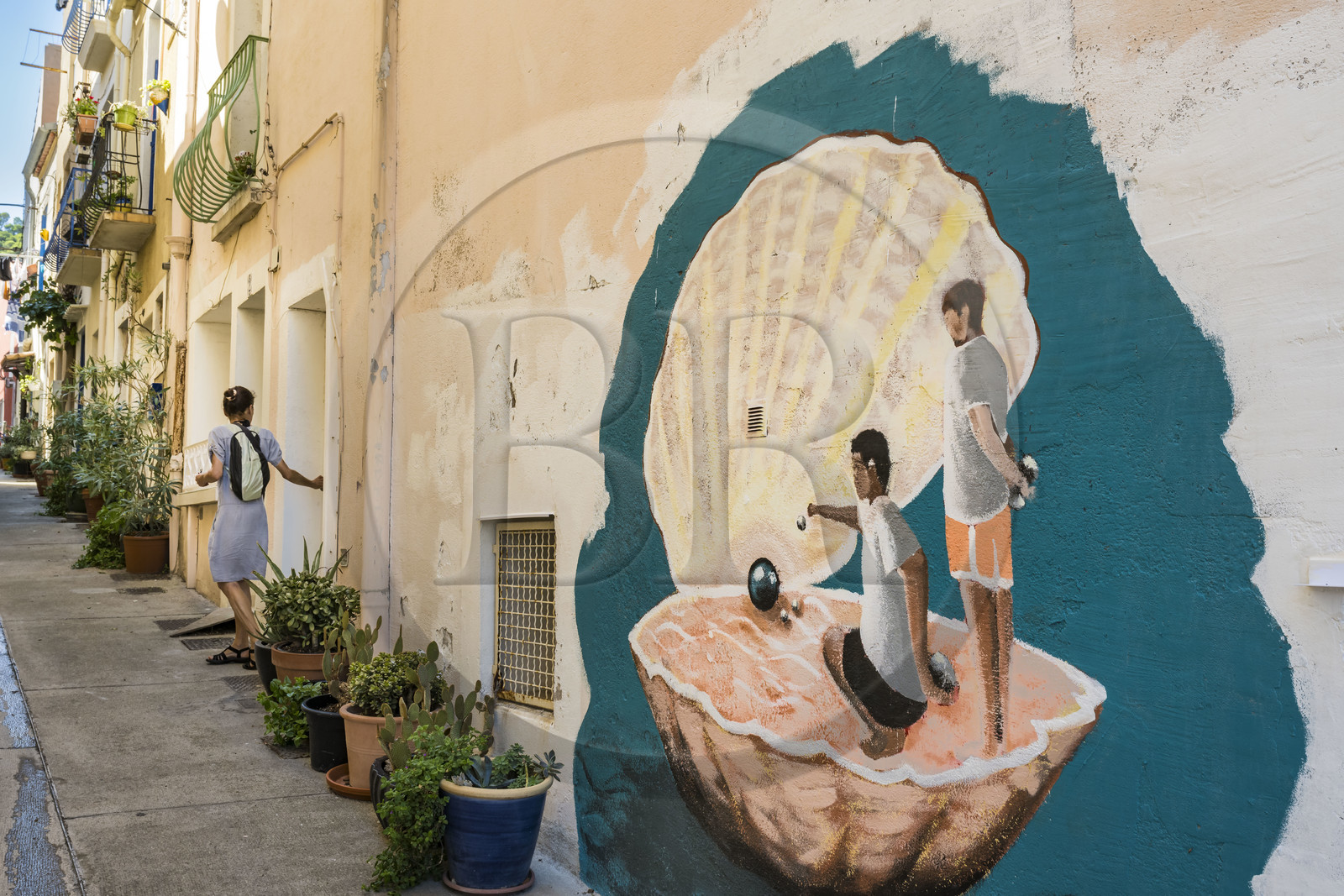 France, Hérault (34), Sète, le Quartier Haut, fresque de l'artiste Kikiland dans la rue des députés