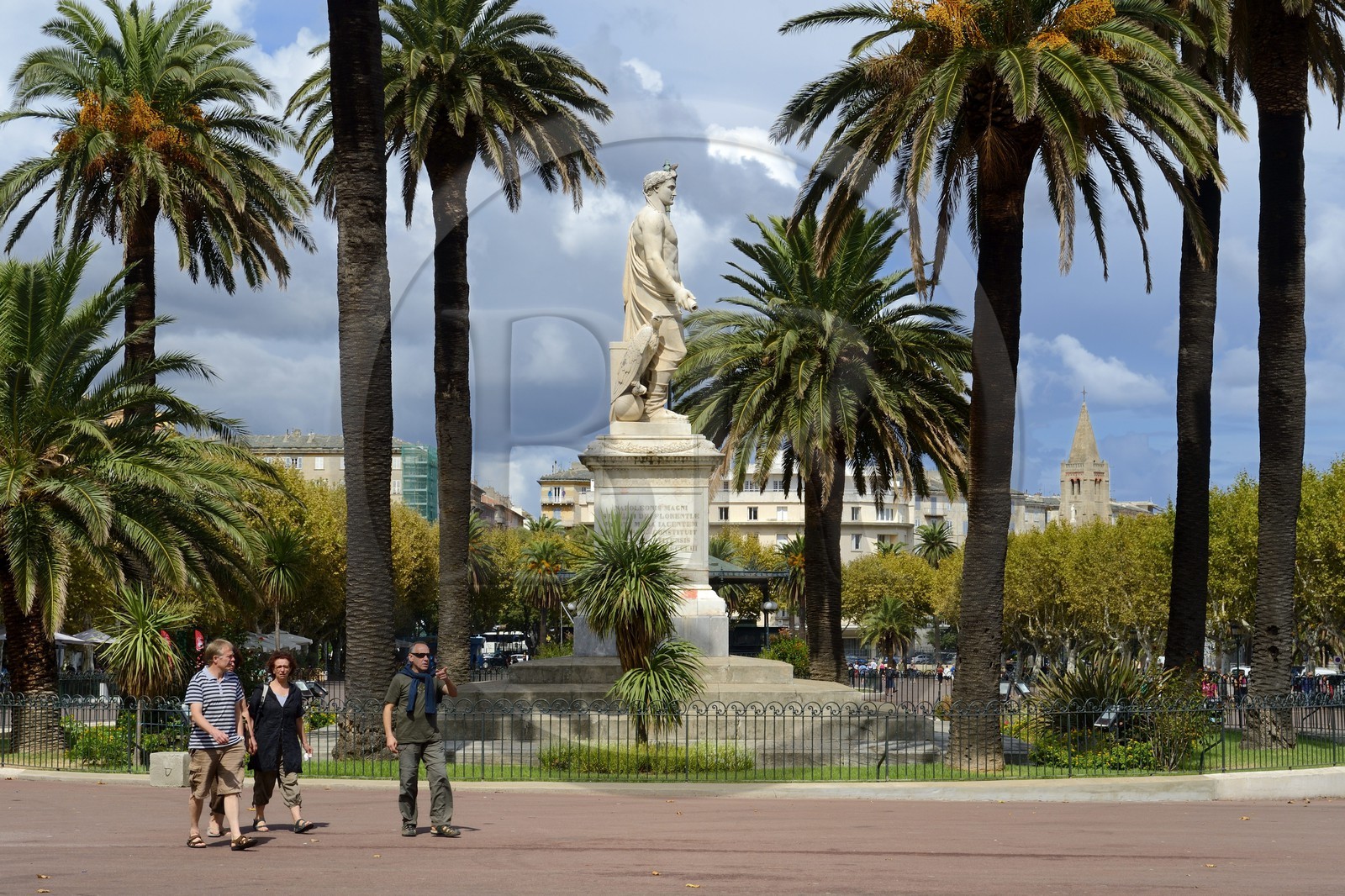 France, Haute-Corse (2B), Bastia, place Saint-Nicolas, statue de Napoléon en empereur romain réalisée par le sculpteur Florentin Bartoluni en 1853