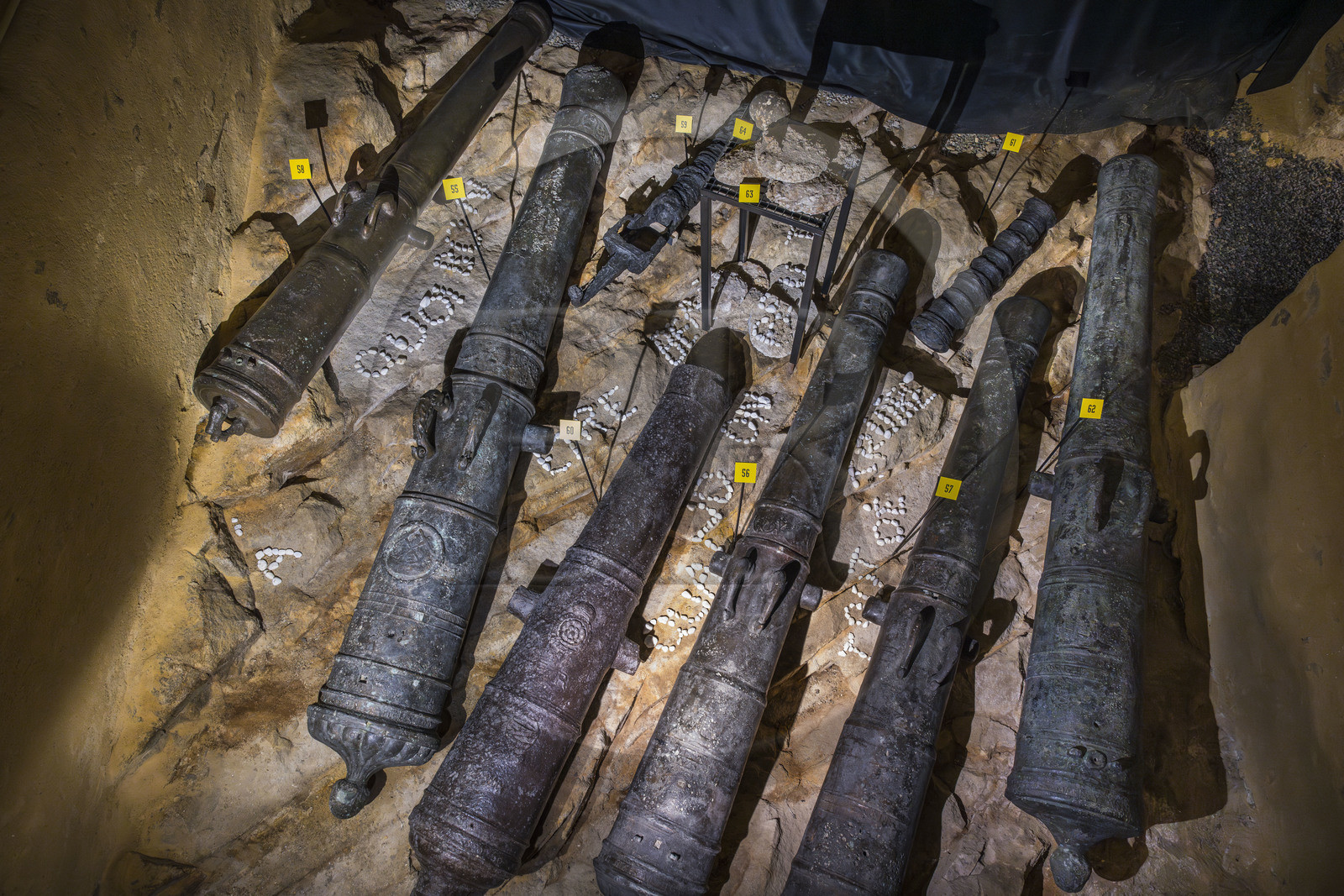 France, Morbihan (56), Port-Louis, la citadelle de Port-Louis, musée national de la Marine, partie consacrée à l'archéologie en mer, canons de l'épave du Mauritius, échoué en 1609 au large du Gabon