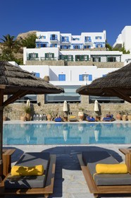 Grèce, Les Cyclades, mer Égée, île de Mykonos, village de Platis Gialos, l'hôtel Relais & Châteaux Myconian Ambassador Thalasso Spa