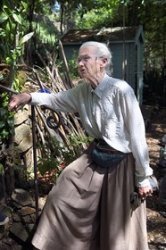 France, Var (83), golfe de Saint-Tropez, Gassin, labellisé Les Plus Beaux Villages de France, le jardin botanique L’Hardy-Denonain, Marie-Thérèse L’Hardy