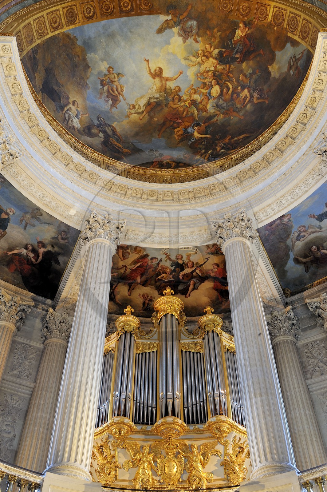 France, Yvelines (78), château de Versailles, classé Patrimoine Mondial de l'UNESCO, la Chapelle Royale, encore utilisée pour des concerts, l'orgue