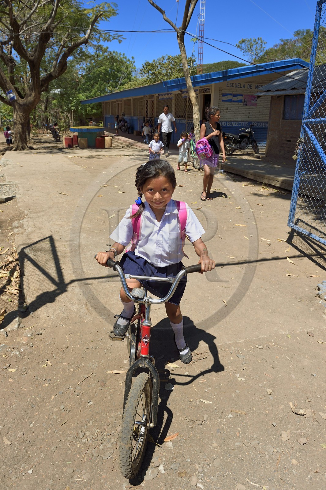 Nicaragua, Ile d'Ometepe sur le lac Nicaragua, sortie d'école dans le village de Merida