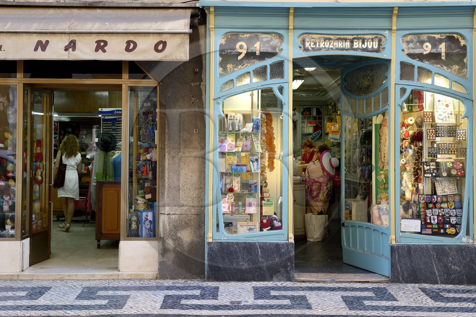 Portugal, Lisbon, Baixa pombalin district, shops in the rua da Conceicao