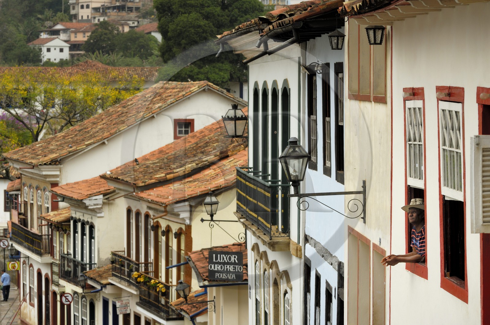 Brésil, Etat du Minas Gerais, ville de Ouro Preto, centre historique classé Patrimoine Mondial de l 'UNESCO, facades de maisons