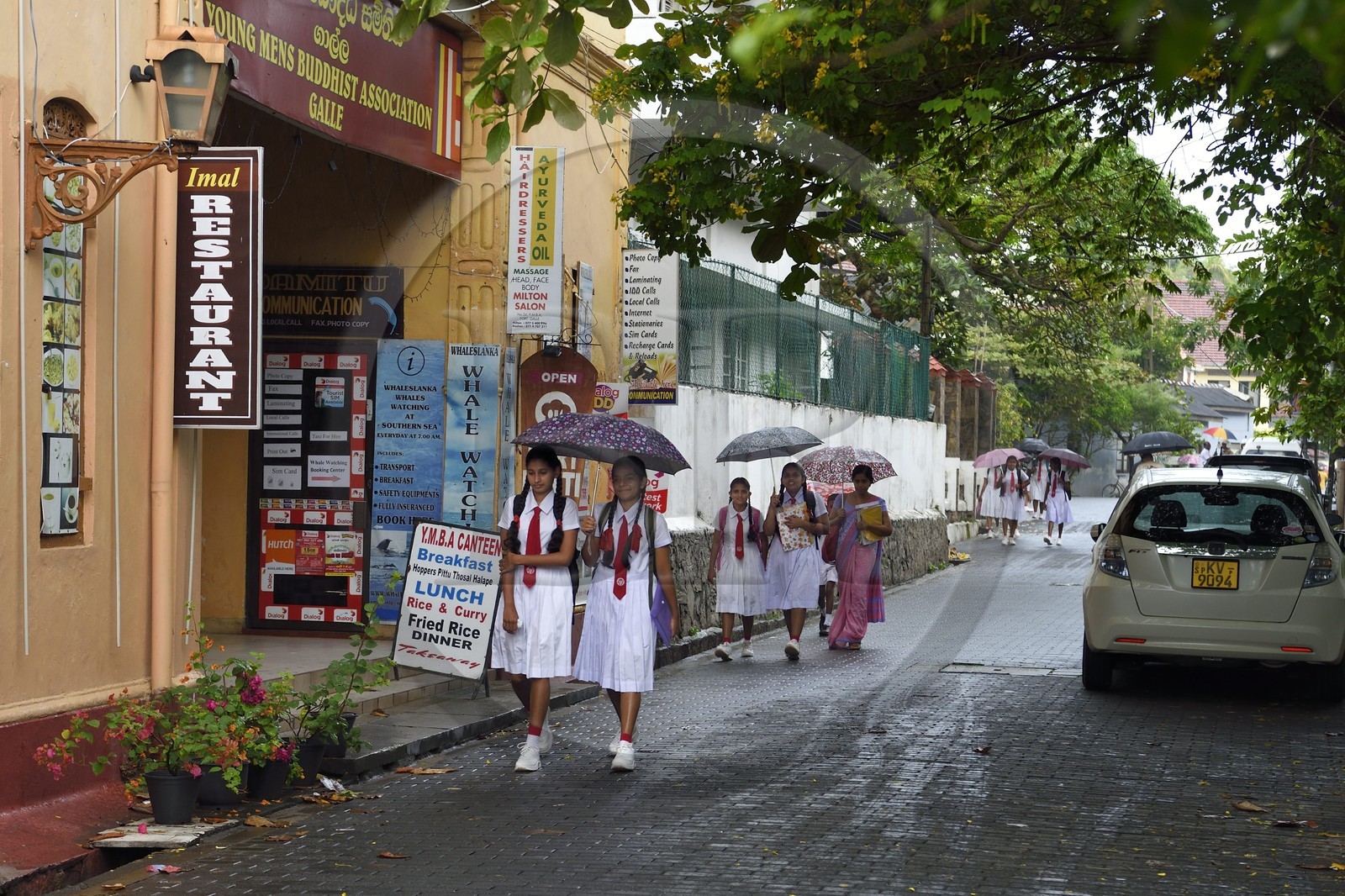 Sri Lanka, Province du Sud, Fort de Galle, classé Patrimoine Mondial de l'UNESCO, en route pour l'école de filles Southlands College (méthodiste)