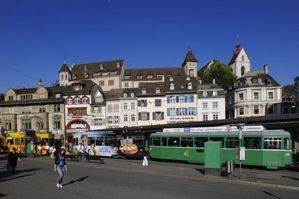 Switzerland, Basel, tram on the Barfüsserplatz overlooked by the Leonhards Church