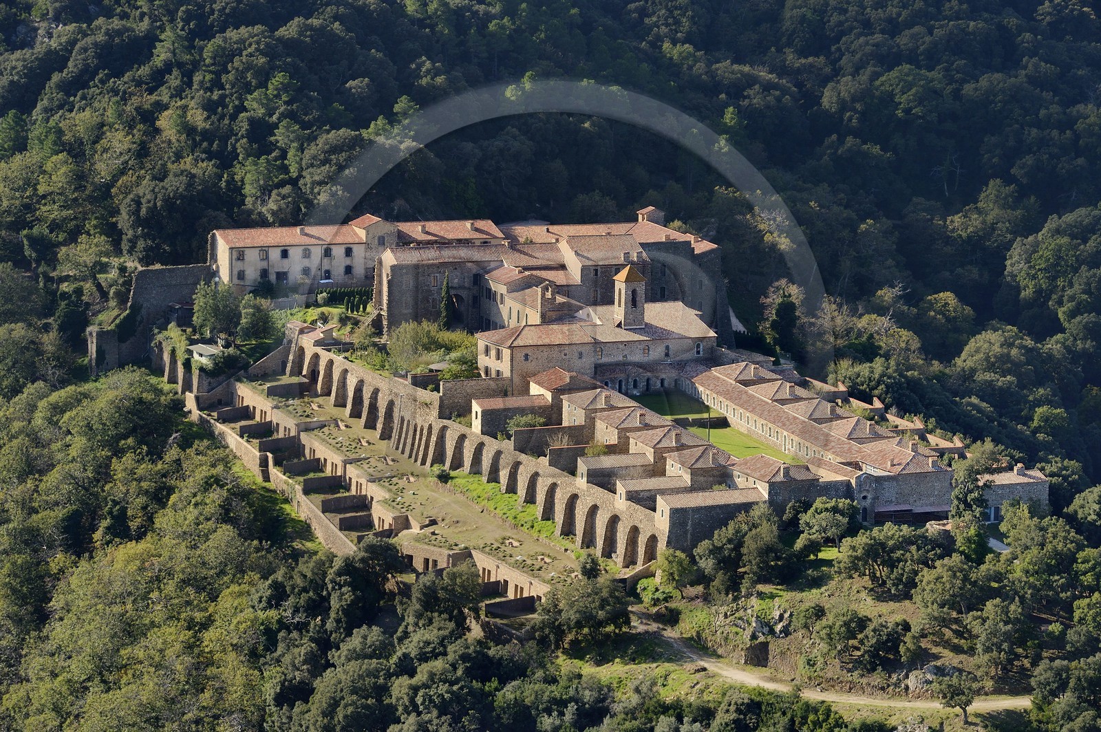 France, Var (83), Massif des Maures, Collobrières, chartreuse de la Verne (vue aérienne)