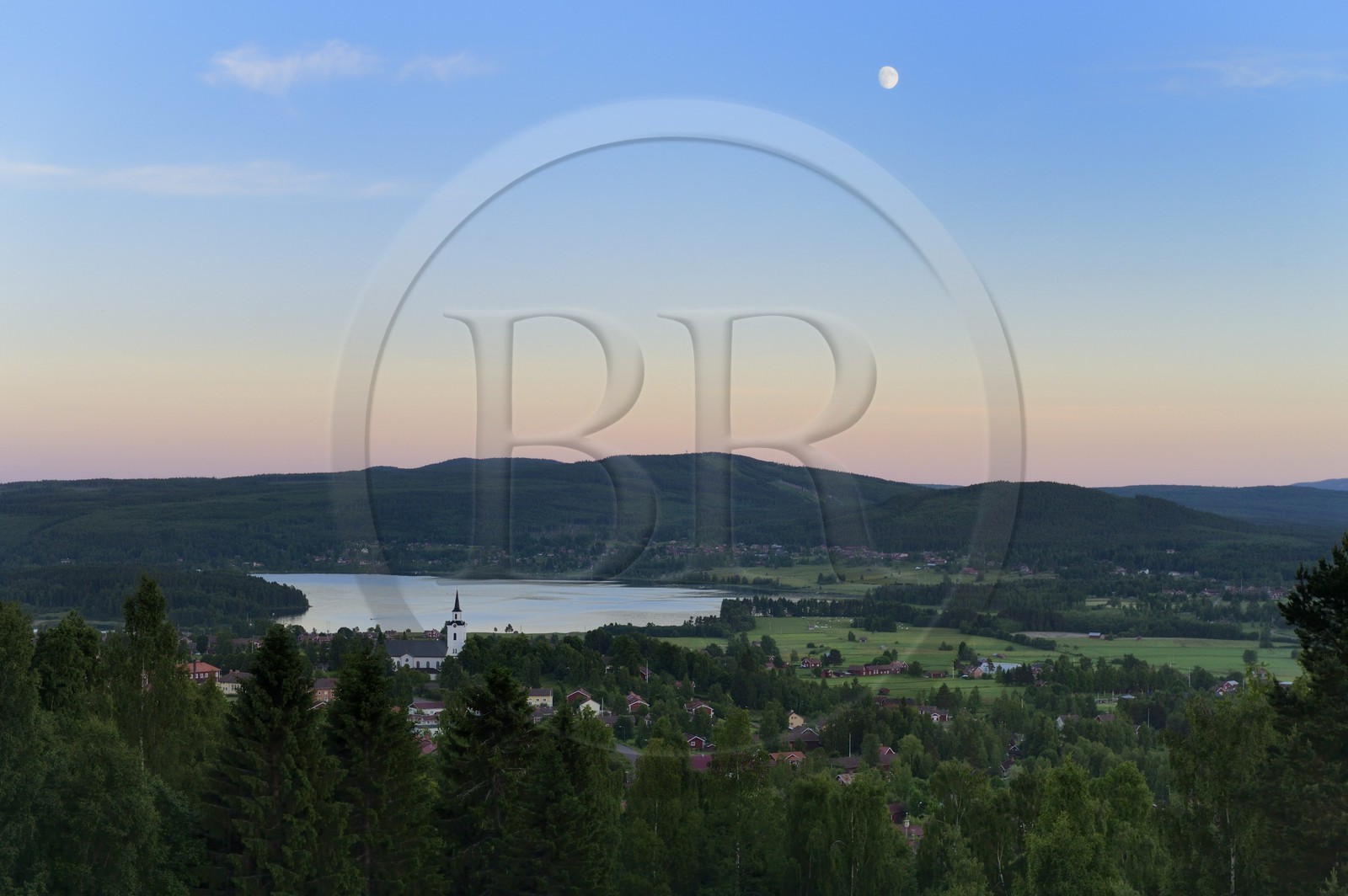 Sweden, Dalarna County, Leksand area, Siljansnäs on the shore of Lake Siljan