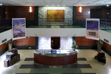 France, Loire-Atlantique (44), port de Saint-Nazaire, Escal'Atlantic dans l'ancienne base sous-marine fait revivre le monde des transatlantiques, hall d'embarquement de style Art Déco