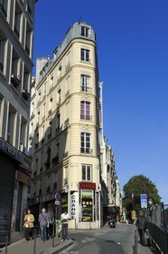 France, Paris (75), immeuble bordant le boulevard Bonne nouvelle à l'entree du quartier du Sentier
