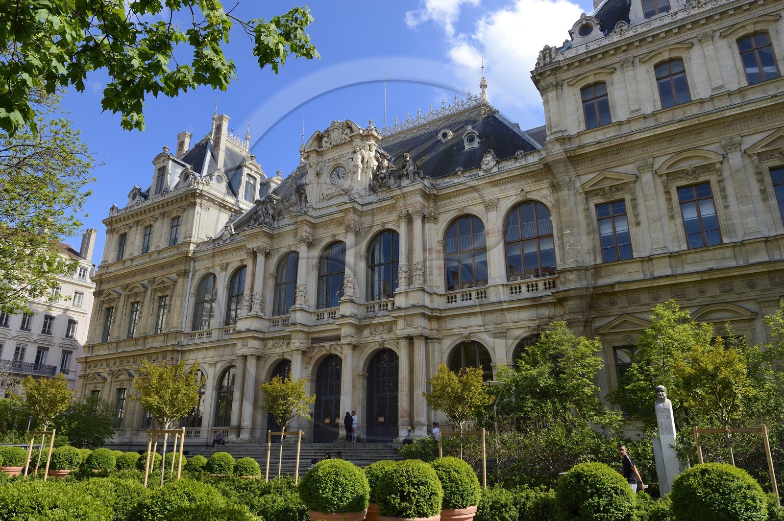France, Rhône (69), Lyon, site historique classé Patrimoine Mondial de l'UNESCO, la rue de la République et le Palais de la Bourse, Chambre du Commerce et d'Industrie