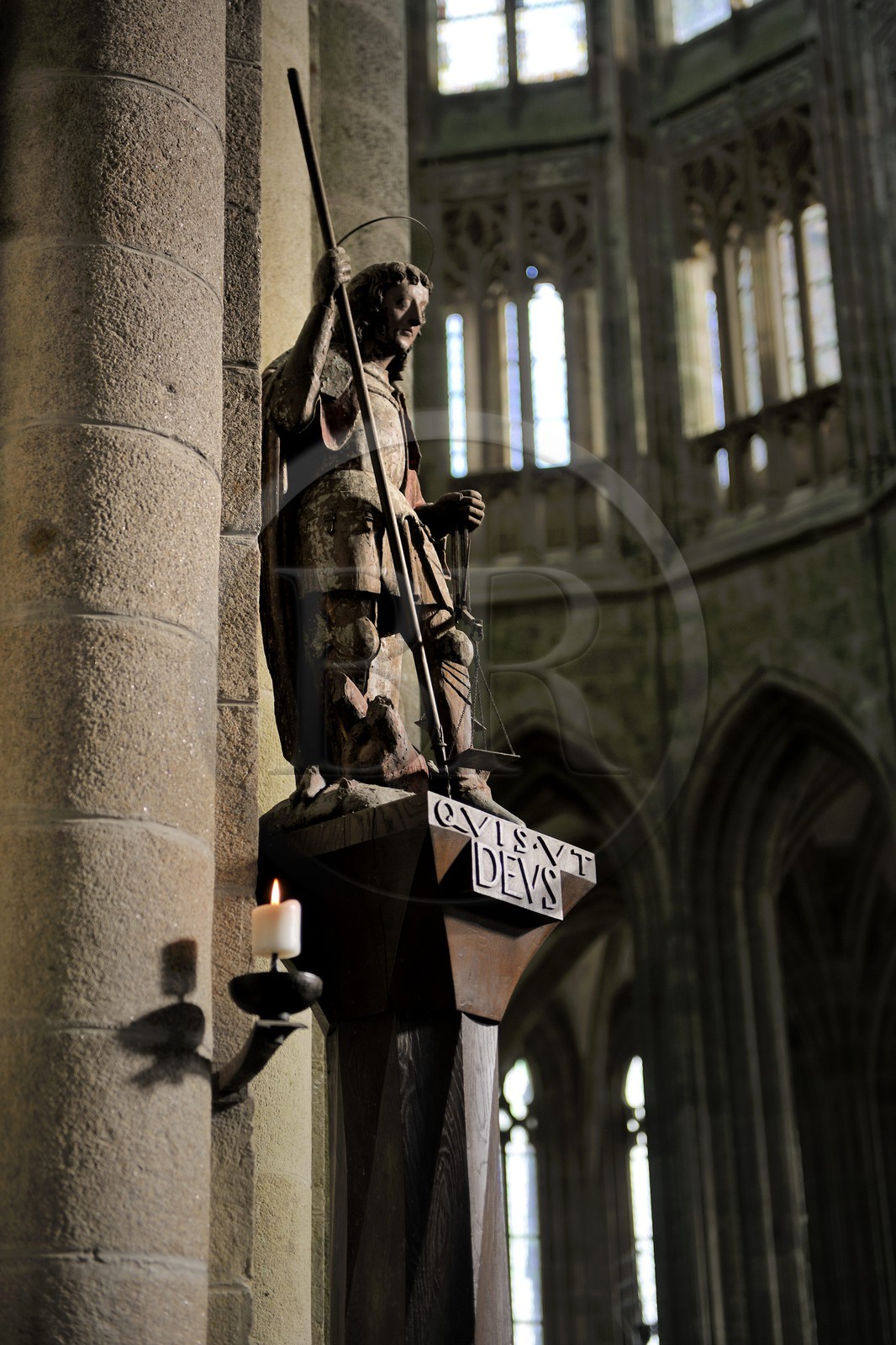 France, Manche (50), l'abbaye du Mont-Saint-Michel, classé Patrimoine Mondial de l'UNESCO, détail de la nef de l'église abbatiale