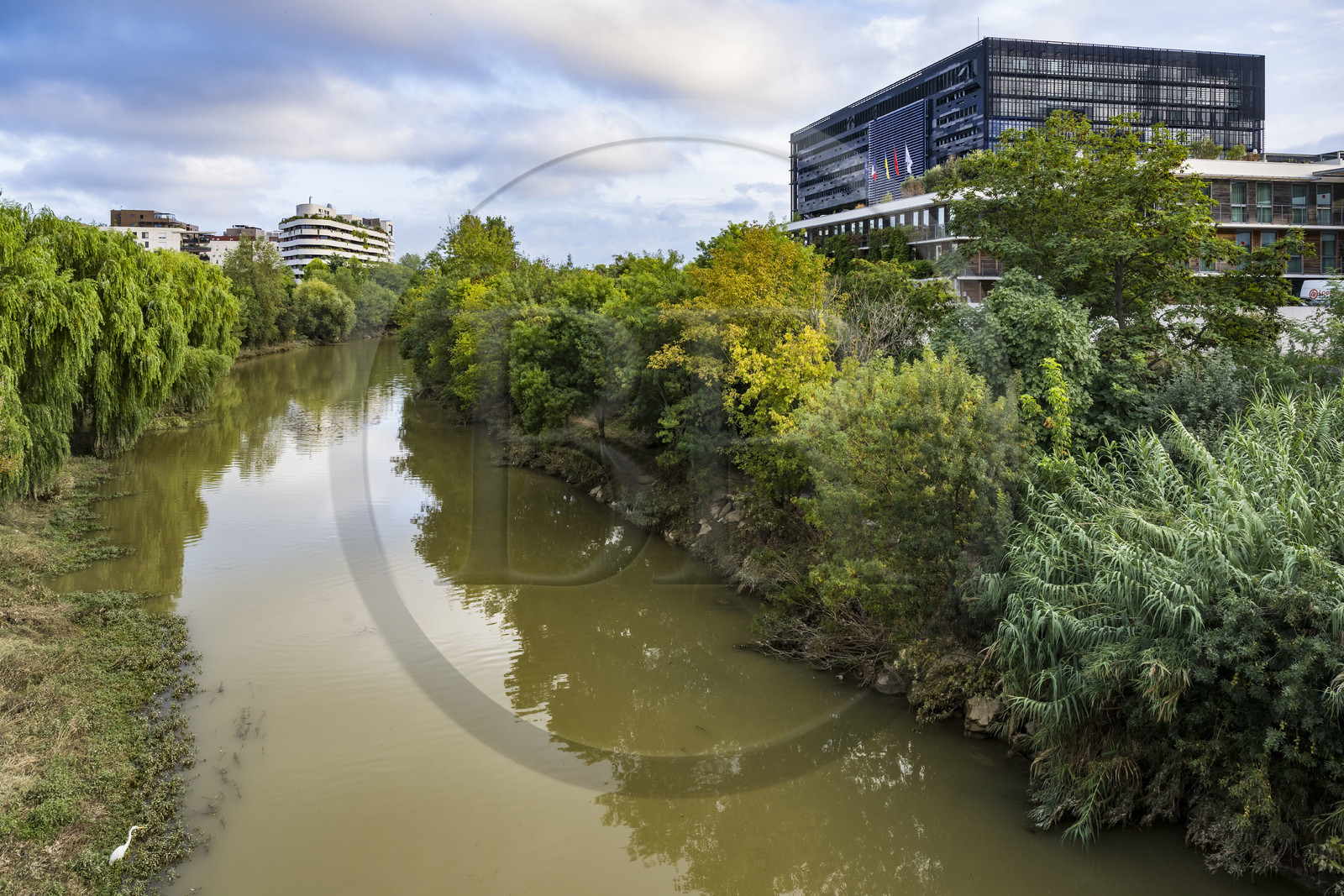 France, Herault, Montpellier, Port Marianne district, the banks of the Lez river, the City Hall designed by architects Jean Nouvel and François Fontes