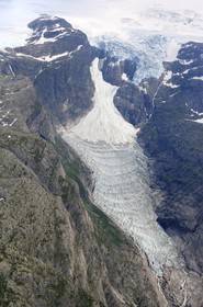 Norvège, Sogn og Fjordane, glacier de Jostedalsbreen et Briksdalbreen (vue aérienne)
