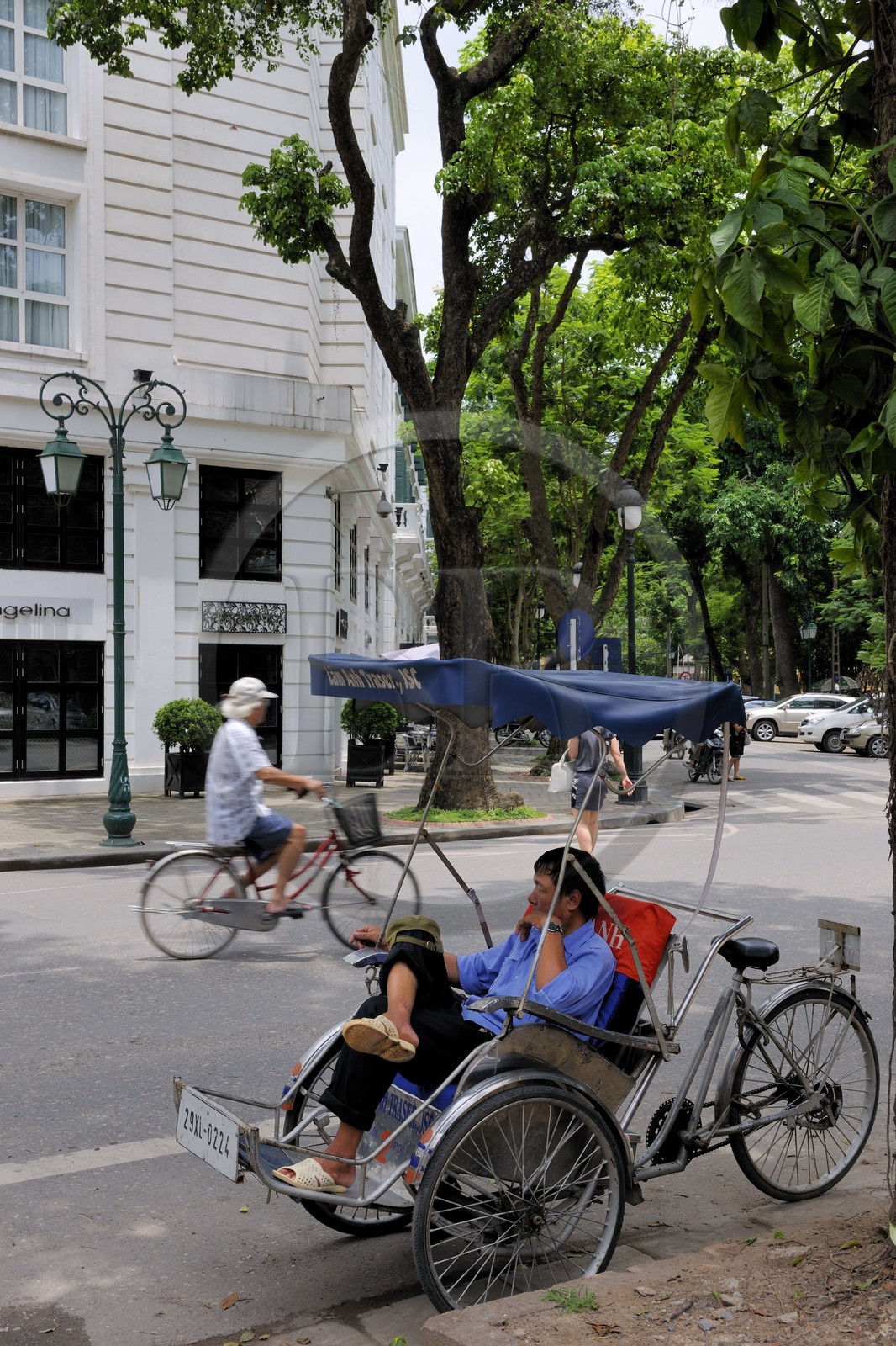 Vietnam, Hanoi, Rickshaw in the old city