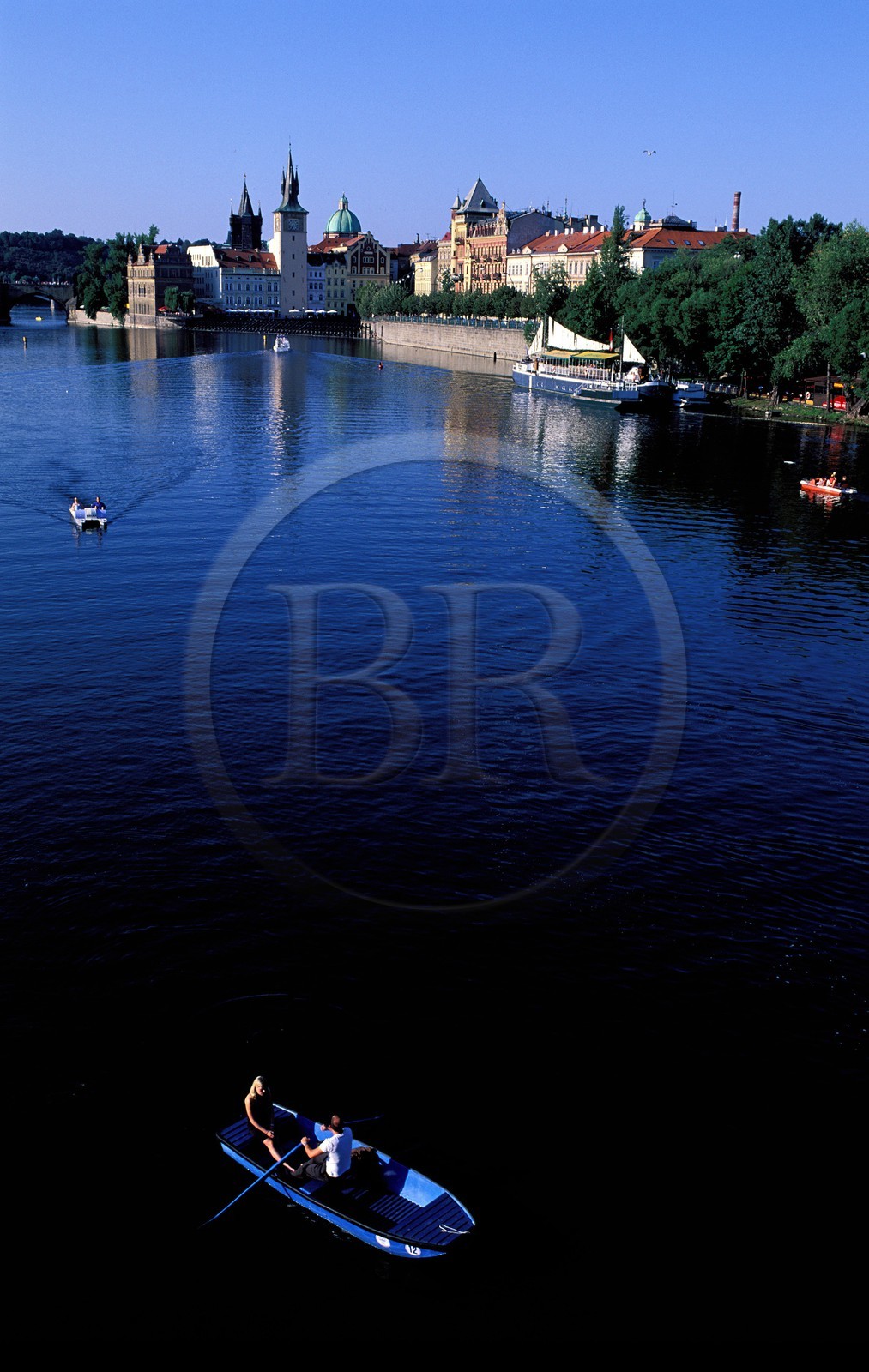 République Tchèque, Prague, Staré Mesto, la Vltava aux abords du Pont Charles