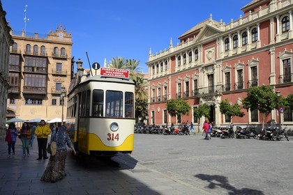 Espagne, Andalousie, Séville, la plaza San Francisco, ancien tramway