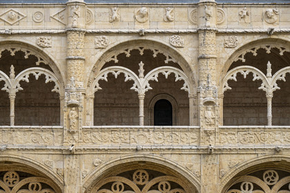 Portugal, Lisbonne, Bélem, Monastere des Hiéronymites (Mosteiro dos Jerónimos), classé Patrimoine Mondial de l'UNESCO, arcades du cloitre