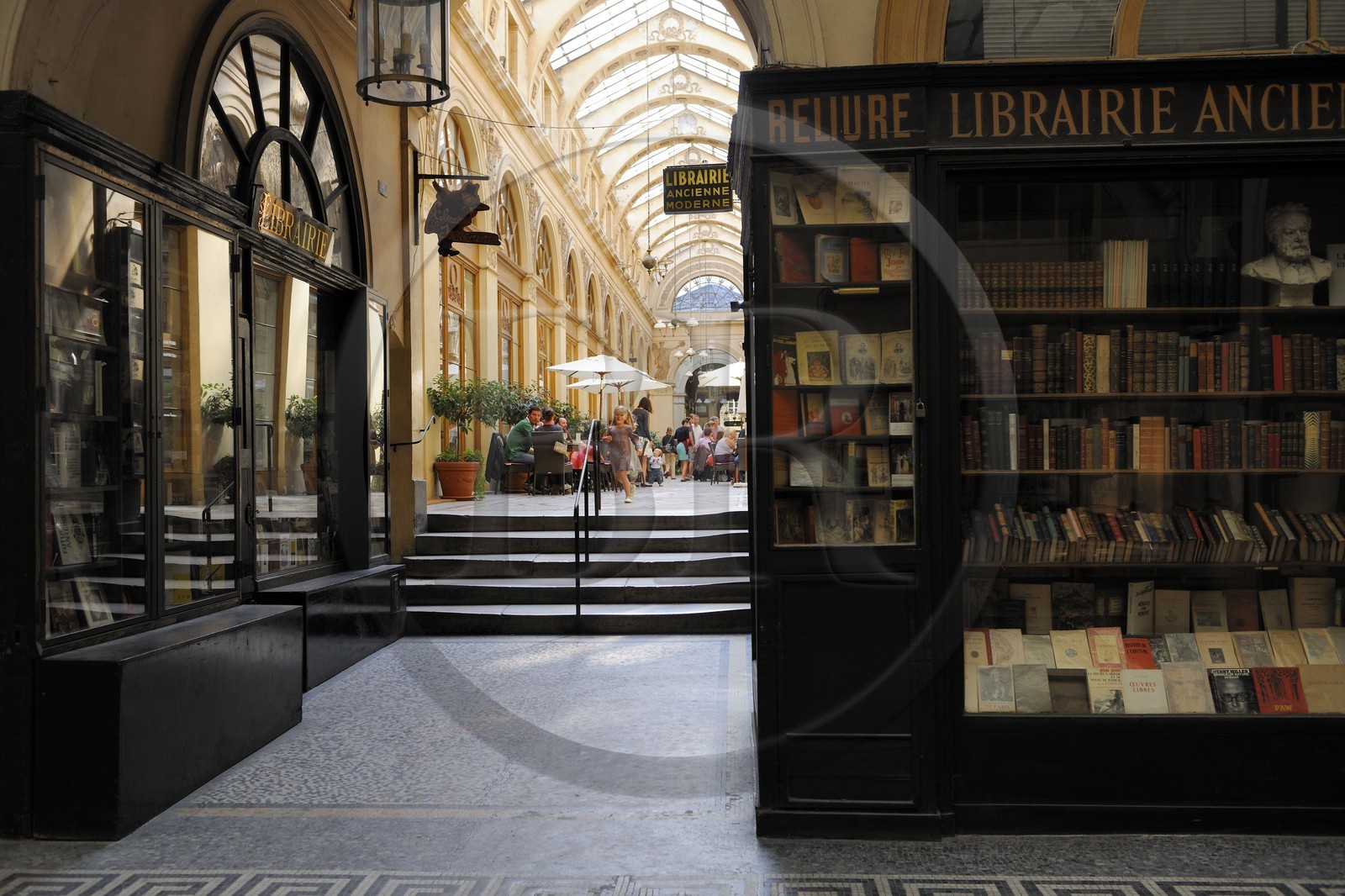 France, Paris (75), librairie dans la Galerie Vivienne