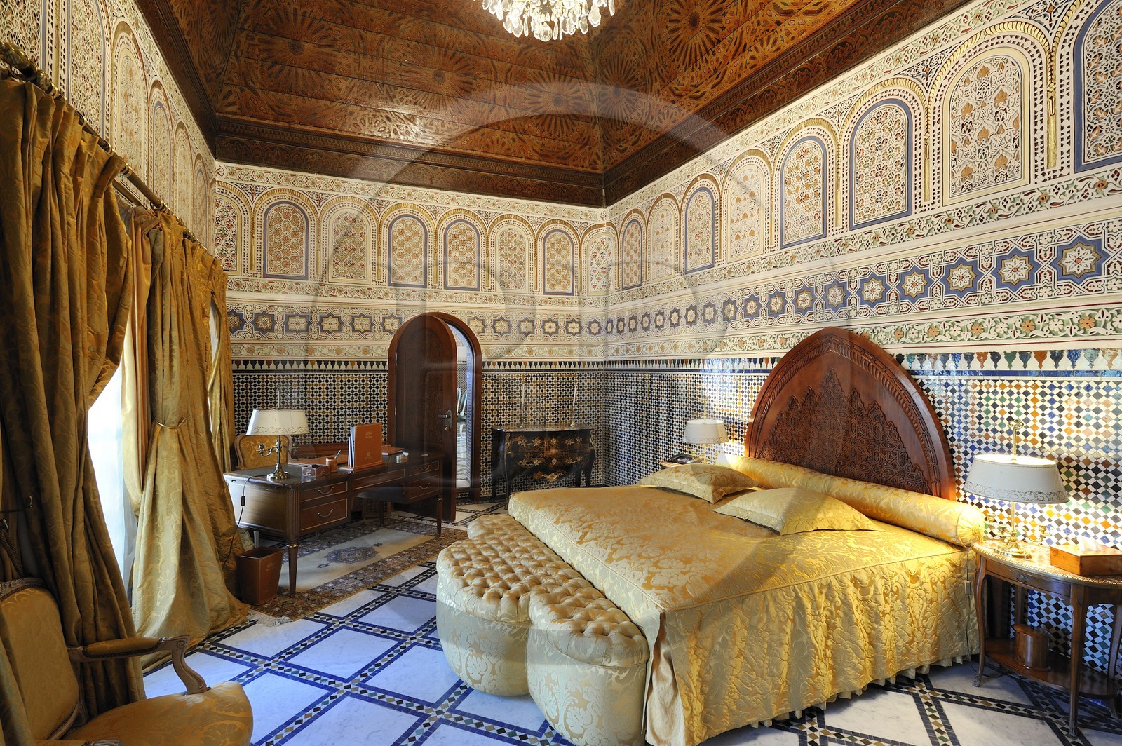 Maroc, Moyen Atlas, Fès, ville impériale, hôtel Sofitel Palais Jamai, chambre de la suite de Mohamed VI lorsqu'il était prince
