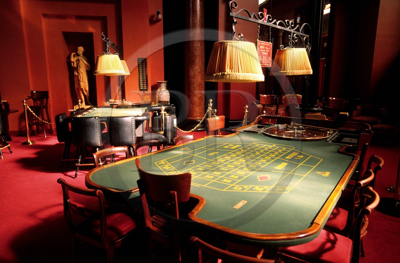 France, Savoie (73), le Casino d'Aix-les-Bains, table de roulette
