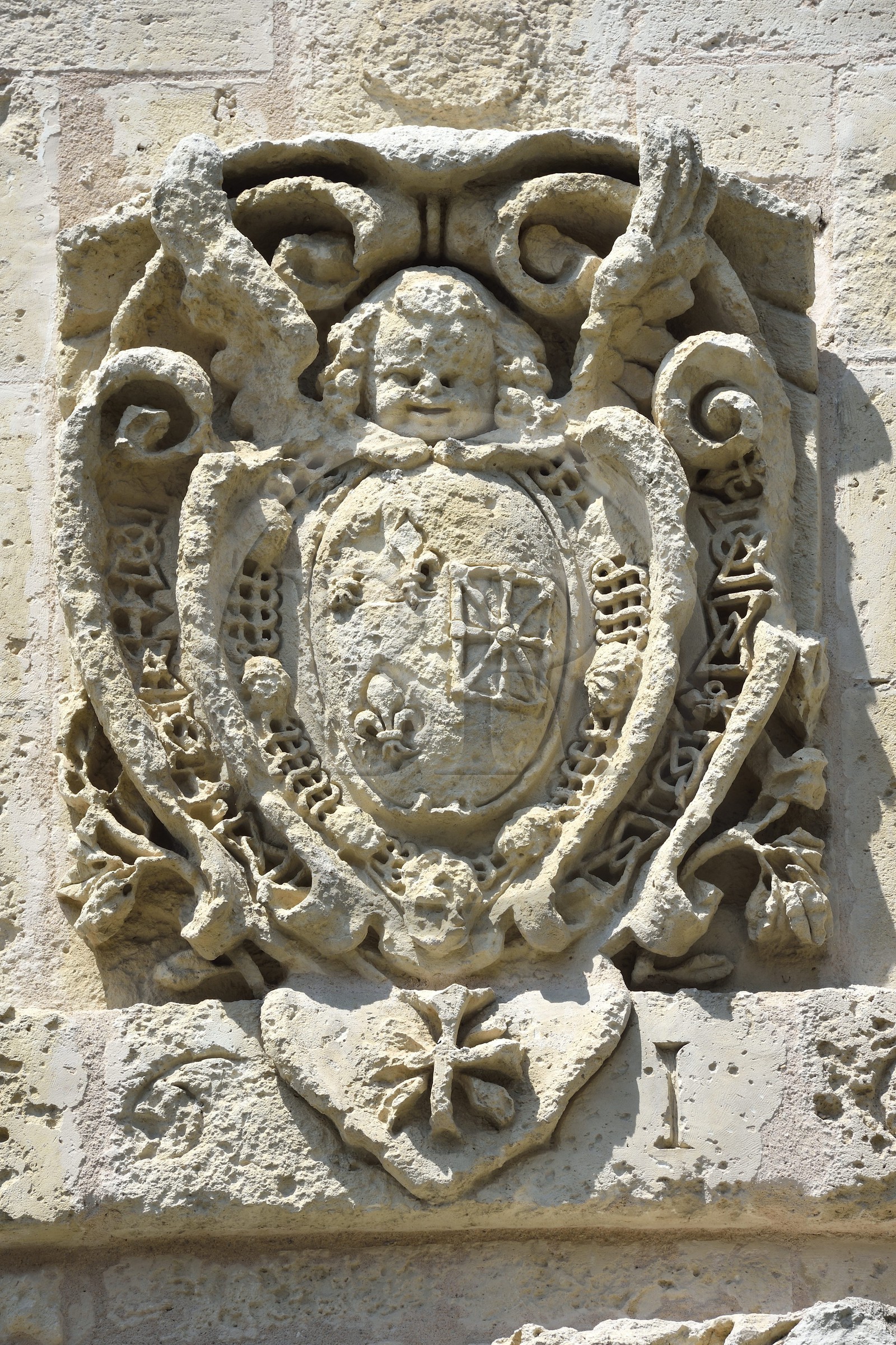France, Charente-Maritime, La Rochelle, the Porte Maubec (Maubec Gate) built in 1611, coat of arms of King Henri IV