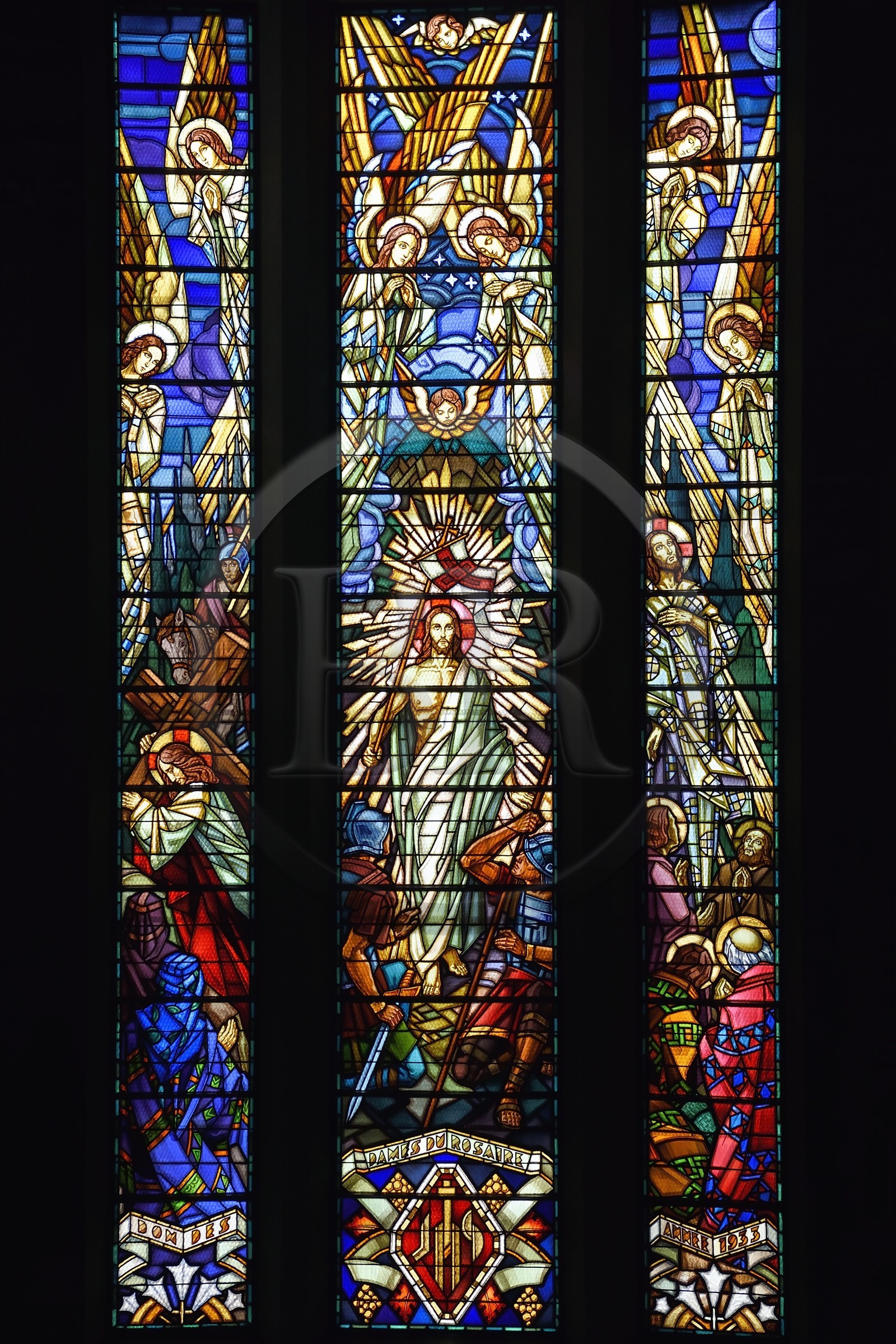 France, Allier (03), Vichy, église Notre-Dame-des-Malades et église Saint-Blaise, vitraux réalisés par les frères Mauméjean en 1933, Christ en Majesté