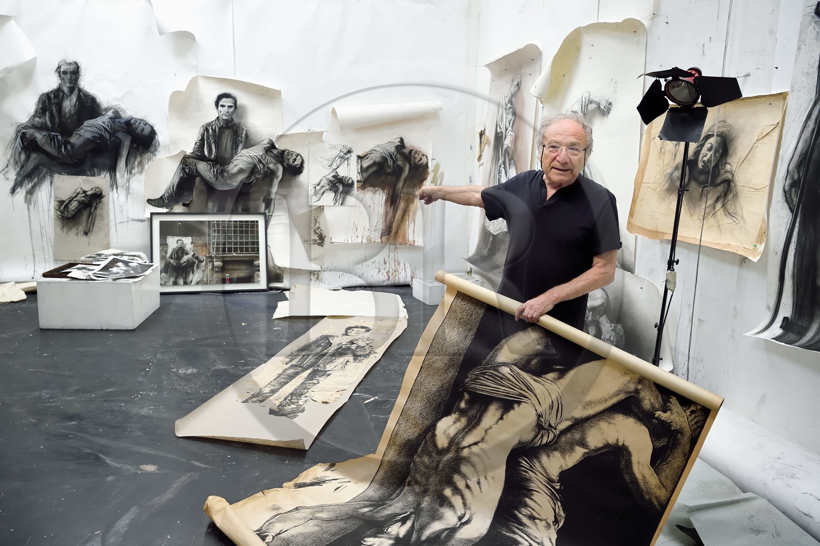 France, Ivry sur Seine, the artist Ernest Pignon-Ernest in his studio