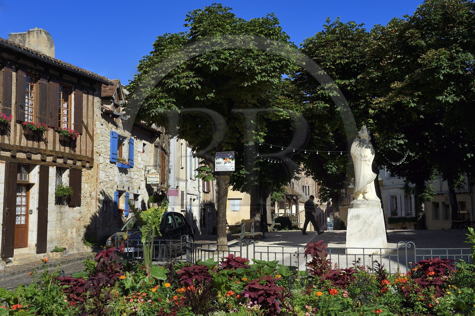 France, Dordogne, purple Perigord, Bergerac, place de la Myrpe, Cyrano de Bergerac statue