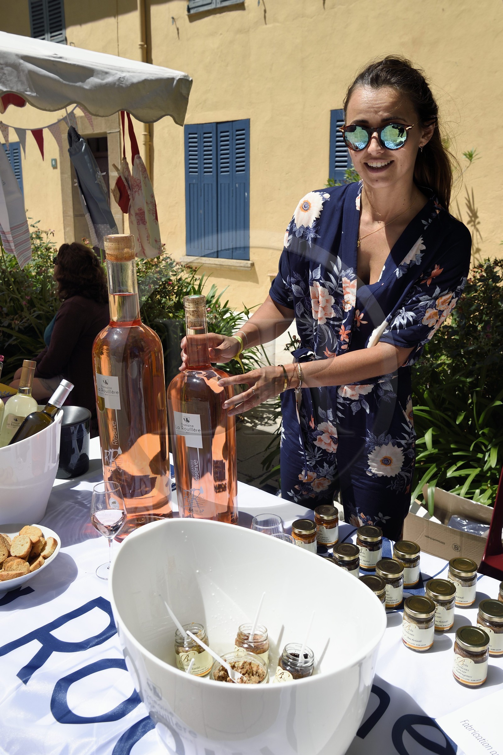 France, Var, Gulf of Saint Tropez, Gassin, labelled Les Plus Beaux Villages de France (The Most Beautiful Villages of France), market day, producer of cote de provence presenting a Methuselah (Mathusalem) on the left and a Jeroboam on the right