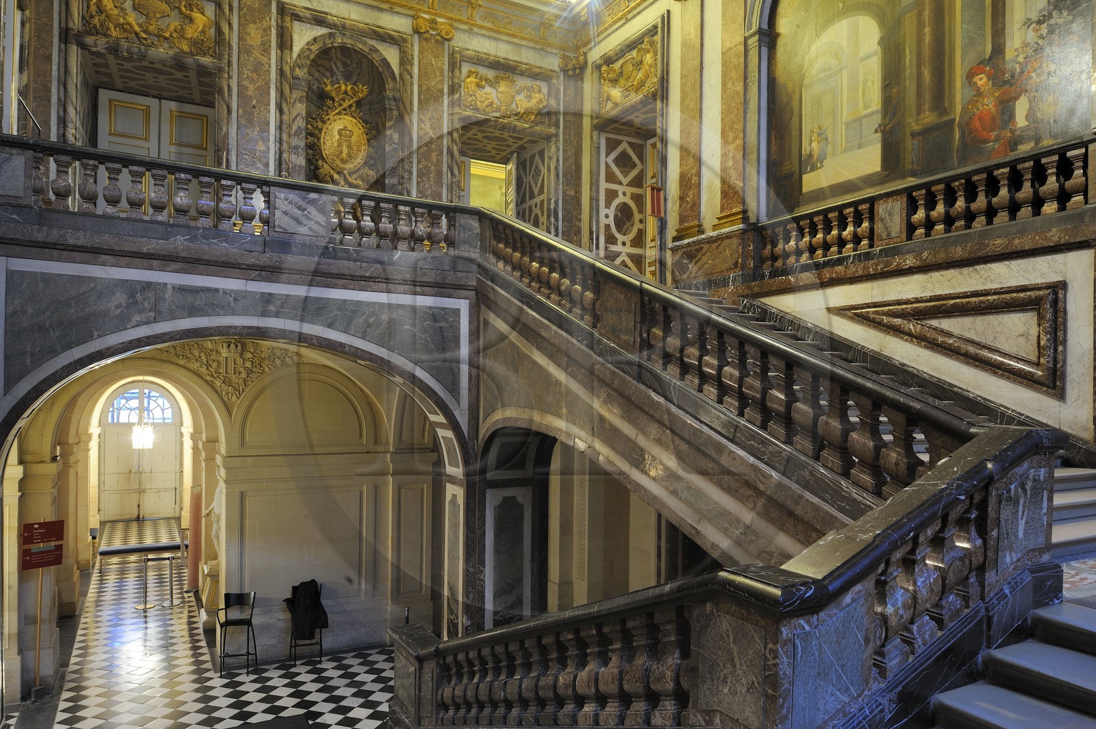 France, Yvelines (78), château de Versailles, classé Patrimoine Mondial de l'UNESCO, l'escalier de la Reine