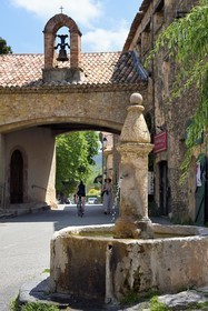 France, Var, the Dracenie, village de Tourtour, labelled Les Plus Beaux Villages de France (The Most Beautiful Villages of France), the East door of village and it's fountain