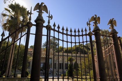Italy, Tuscany, Elba Island, San Martino, imperial eagle on top of the grid of the Villa Napoleonica bought by Napoleon 1st during his exile