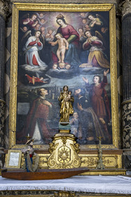 France, Vaucluse (84), L'Isle-sur-la-Sorgue, Collégiale Notre-Dame-des-Anges, statue de Notre-Dame de Sorguette, patronne de la confrérie des pêcheurs