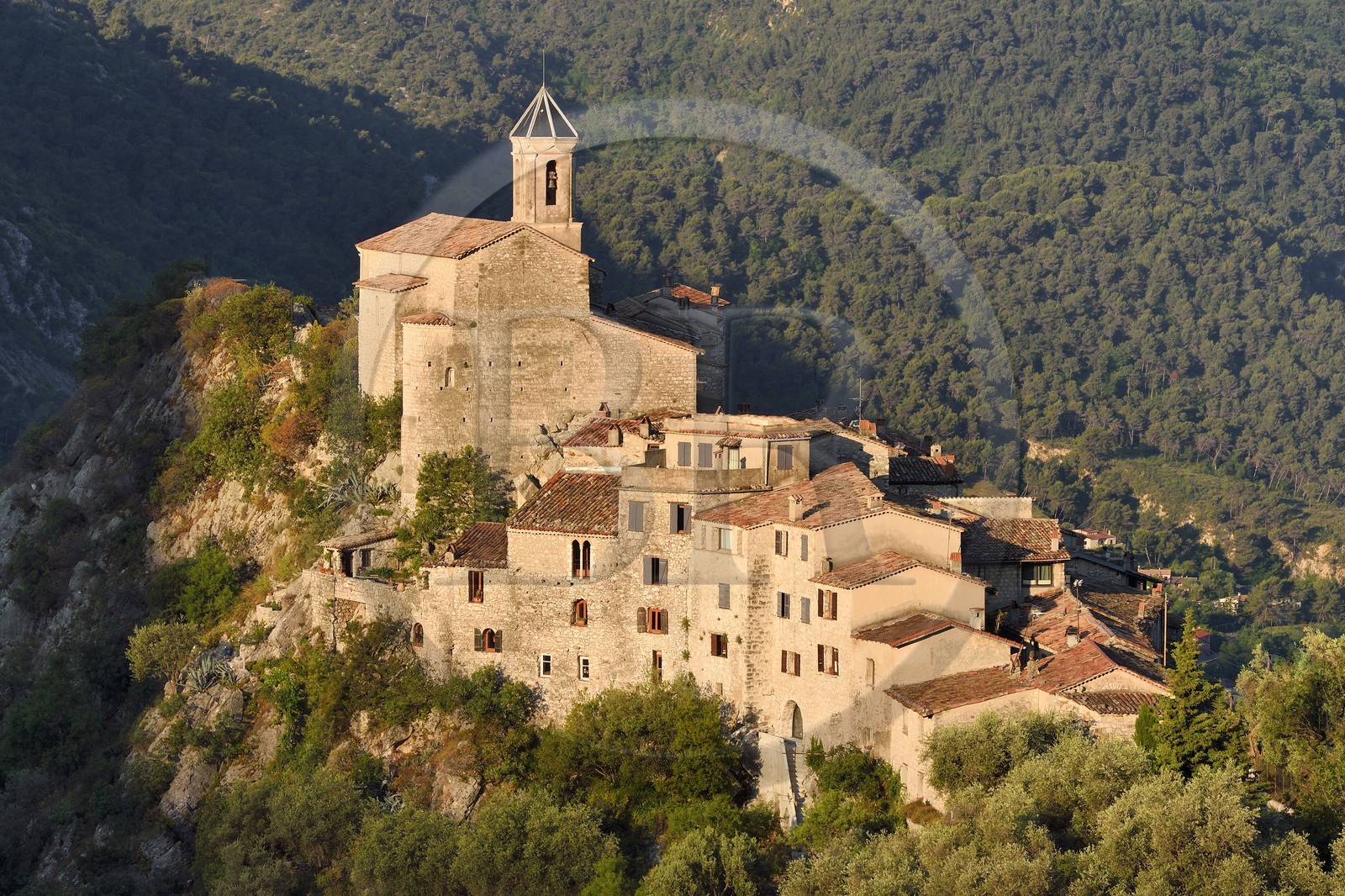 France, Alpes-Maritimes (06), le village perché de Peillon