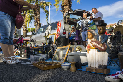 France, Hérault (34), Palavas-Les-Flots, marché aux puces et brocante du samedi matin